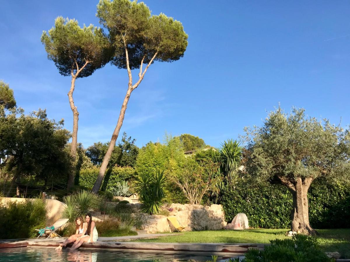 Villa L'Ensoleillee Roquefort Les Pins Eksteriør billede